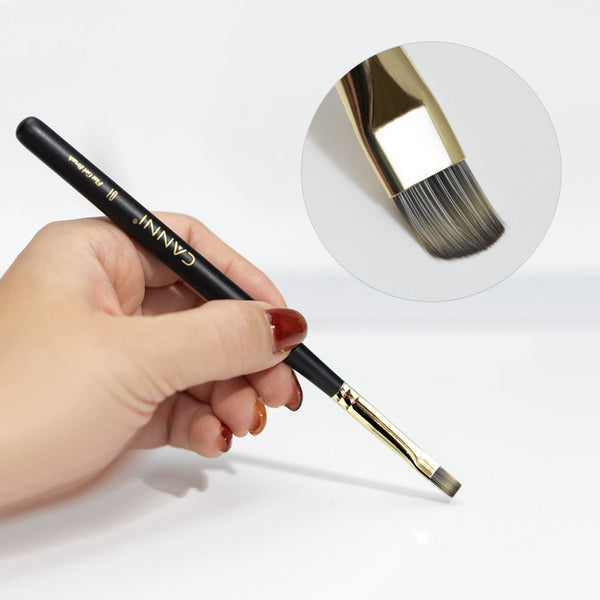 #03 Oval Flat Brush